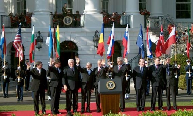 10 an’i di la aderarea a Româniil’ei la NATO