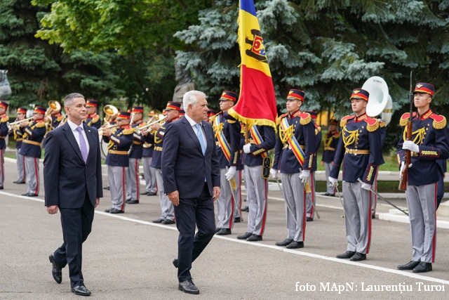 Cooperación militar entre Rumanía y la República de Moldavia