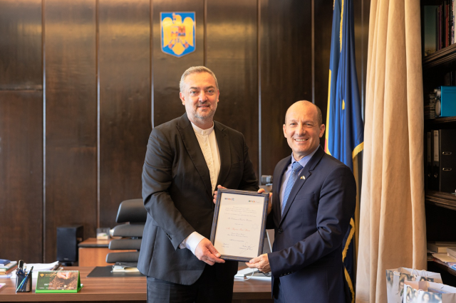 Distincție oferită de Ambasada Israelului președintelui director general al Radio România