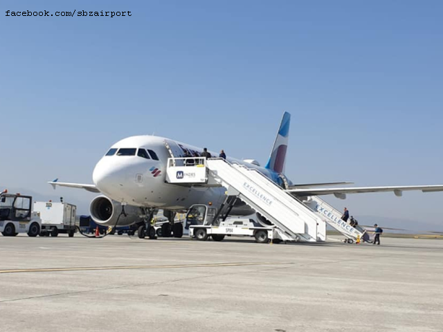 530 de lucrători români au sosit pe aeroportul Schonefeld din Berlin.