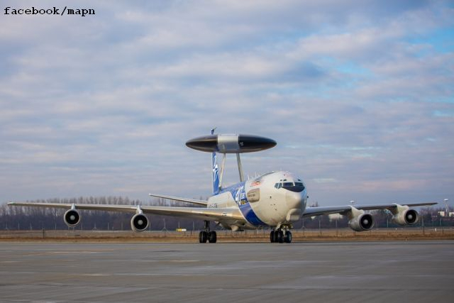 Avioane AWACS la Bucureşti