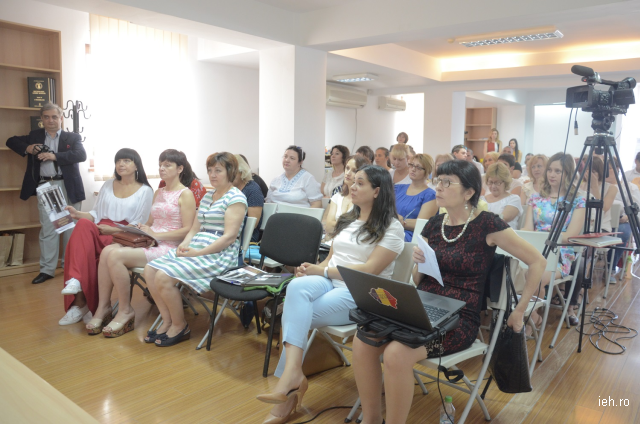 Schimb de experienţă între bibliotecarii din Basarabia şi cei din România