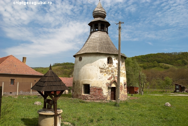 Capela romanică și Biserica reformată din Geoagiu-Băi