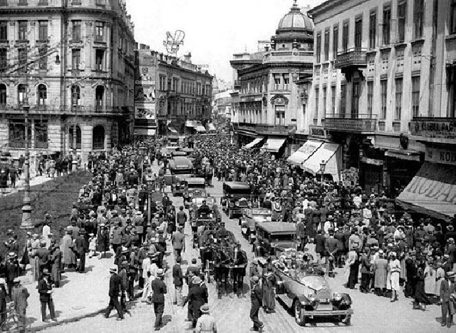 La Avenida de la Victoria (Calea Victoriei) de Bucarest