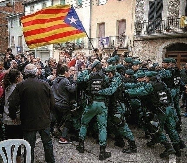 Referendum în Catalonia: Sute de răniți în urma confruntărilor cu poliția