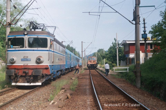 Bahnangestellte legen Arbeit nieder