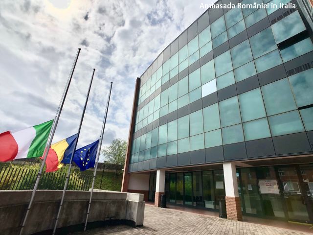 Lucrul cu publicul se reia în mai multe ambasade și consulate