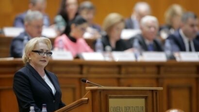 Guvernul suprevieţuieşte moţiunii de cenzură