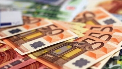 Romanian currency hits all-time low