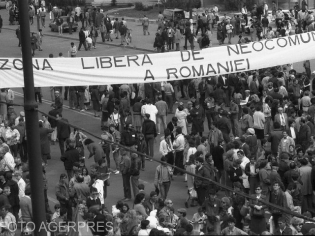 30 años desde la Plaza de la Universidad