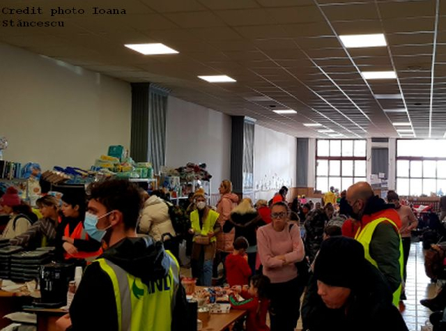 Des centaines de réfugiés ukrainiens arrivent chaque jour dans la Gare du Nord