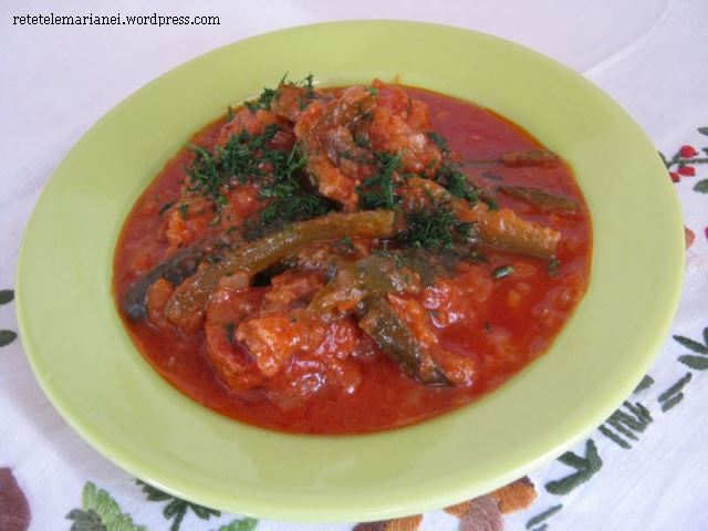 Plat à base de cornichons saumurés