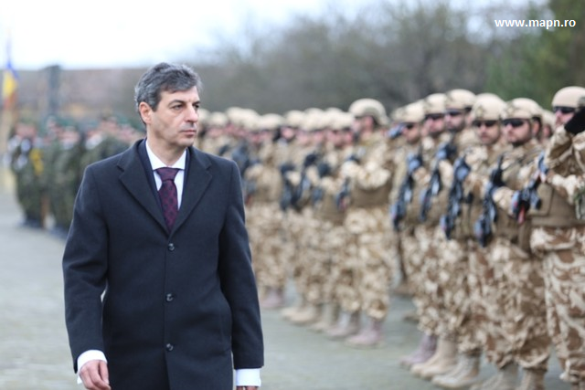 Motoc: Militarii români ar putea participa la instruirea forţelor irakiene
