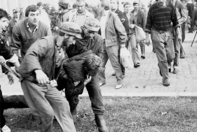 La descente des gueules noires sur Bucarest, en juin 1990