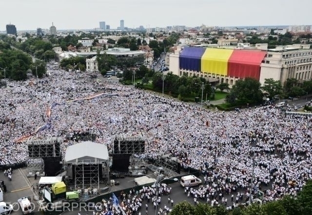 Miting de amploare al Partidului Social Democrat la București