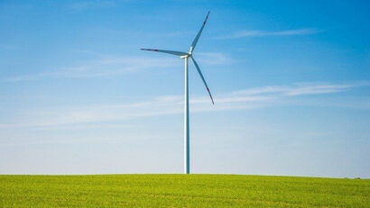 Comisia accelerează implementarea surselor de energie regenerabilă