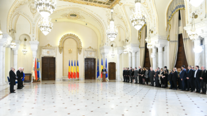 נשיא רומניה העניק אותות כבוד למספר ניצולי השואה