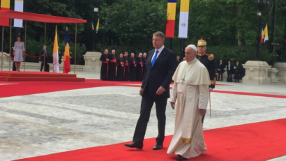 Papa Francesco in Romania: i discorsi del presidente Klaus Iohannis e del Sommo Pontefice