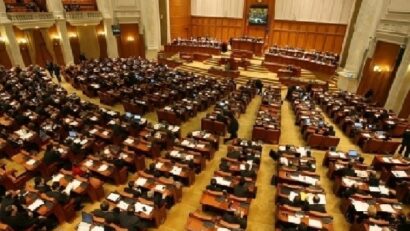 Politica: nuove modifiche a Statuto parlamentari