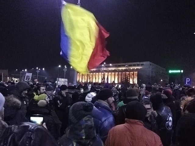 UPDATE: Incidente la protestul masiv din București