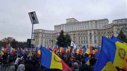 Protest în fața Palatului Parlamentului, împotriva certificatului verde