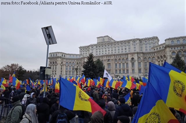 Protest în fața Palatului Parlamentului, împotriva certificatului verde