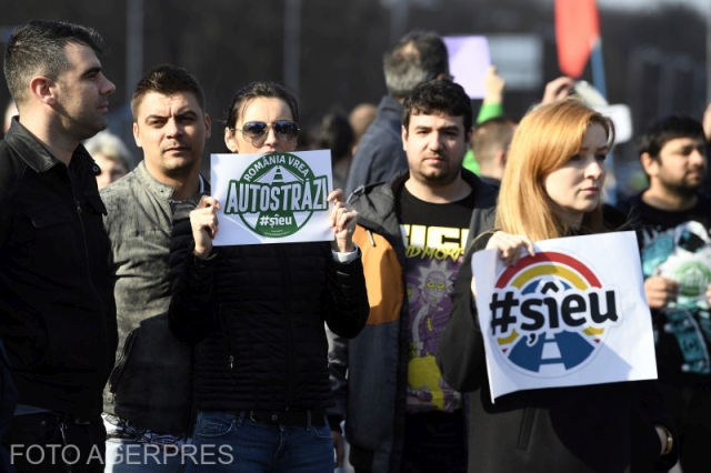 Protestul #șîeu a scos în stradă mii de români