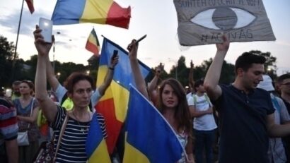 UPDATE 2 Noi proteste împotriva modificărilor aduse Codurilor Penale