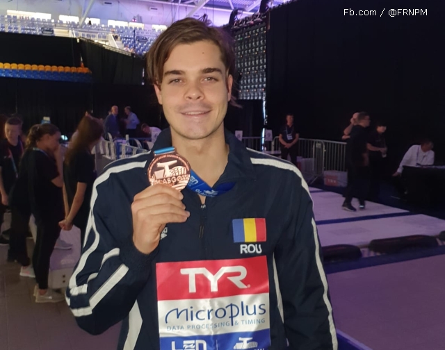 The Athlete of the week: Swimmer Robert Glinţǎ