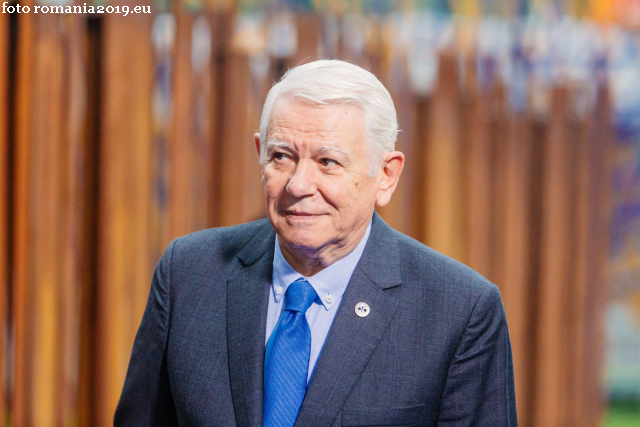 Misstrauensantrag gegen Außenminister Teodor Meleşcanu gescheitert