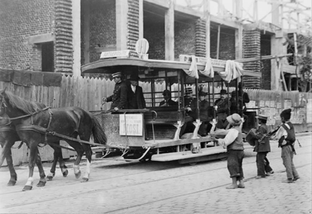 Comienzos del transporte público en Bucarest