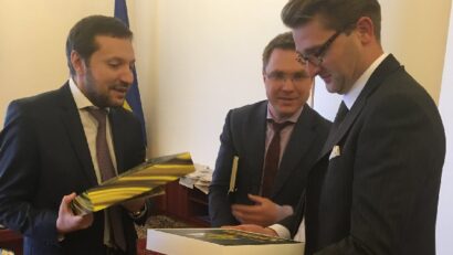 Посол Румунії в Україні зустрівся з міністром інформполітики Юрієм Стецем