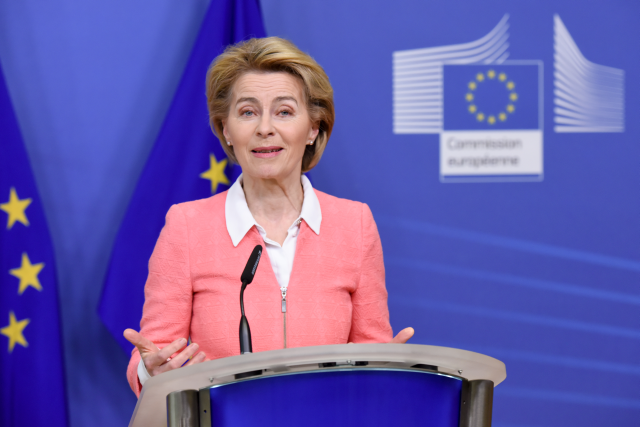 Comisia Europeană devansează prezentarea reformei politicii Uniunii în domeniul migraţiei