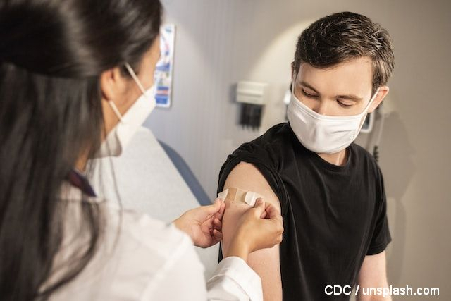 De la viroze la vaccin