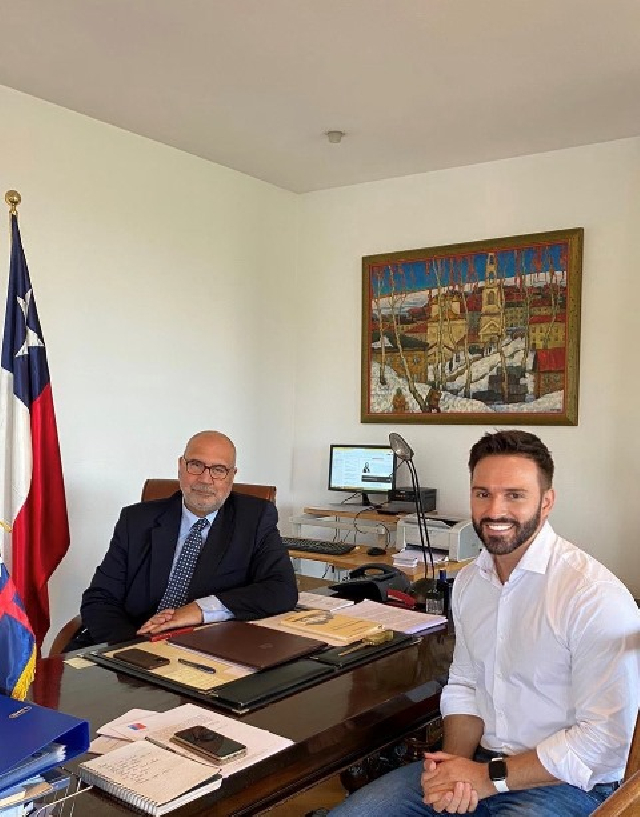 Entrevista a su Excelencia, el Embajador de Chile en Rumania.