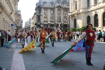 Gli Sbandieratori di Cori a Bucarest