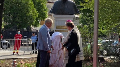 Busto di Papa Francesco, inaugurato a Bucarest