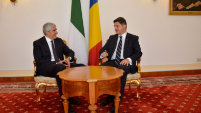 UE: sfide Balcani Occidentali, Casini a Bucarest