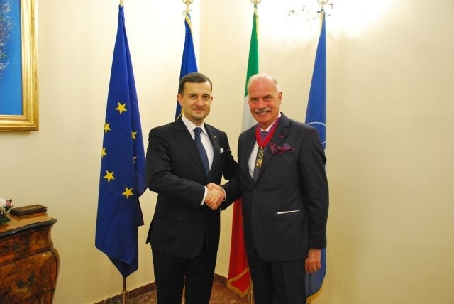 L’ambasciatore Diego Brasioli, Commendatore dell’Ordine Nazionale Steaua României