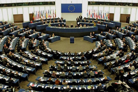 В ЄП провели дебати щодо Румунії
