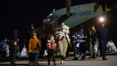 Cei 41 de cetățeni români și membrii de familie evacuați din Gaza au ajuns în România