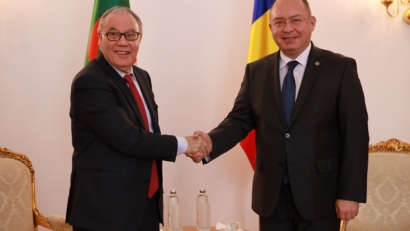 مُشاوَرات دبلوماسية بين رومانيا والجزائر