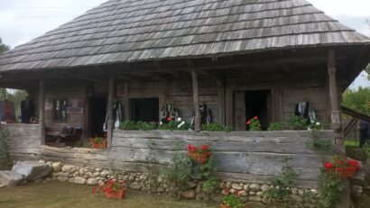 Casa Memorială Constantin Brâncuşi din Peştişani (foto: Ştefan Baciu, RRI)