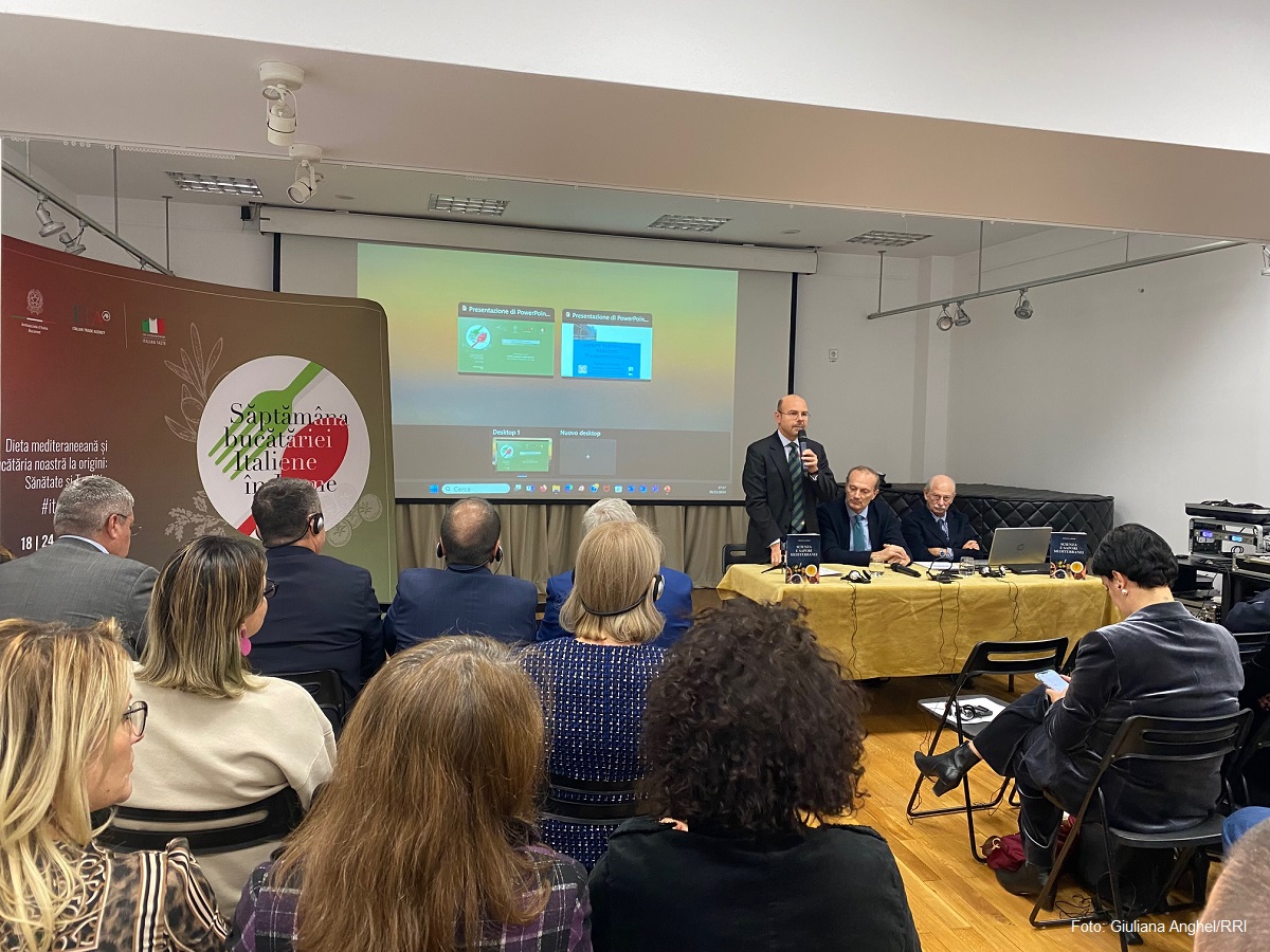 Settimana della Cucina Italiana nel Mondo, conferenza all'Istituto Italiano di Cultura di Bucarest (foto: Radio Romania Internazionale)